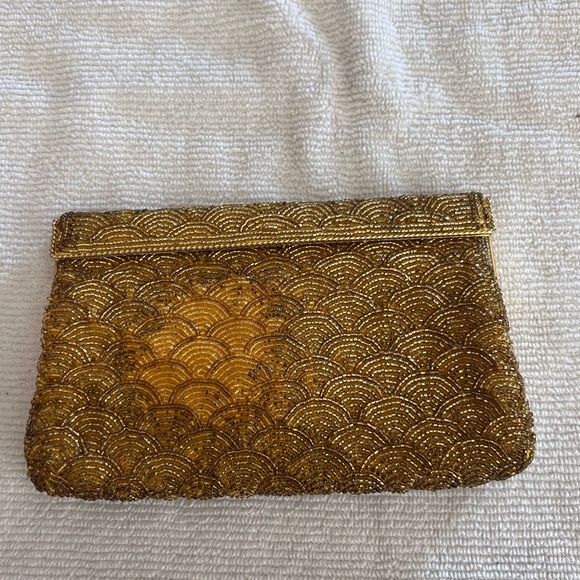 Walborg of Hong Kong Small Gold Beaded Clutch Purse With Gold Chain Handle - Picture 2 of 7